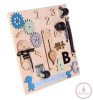 Moni Toys Montessori matatófal kicsi 30x30cm tacskós