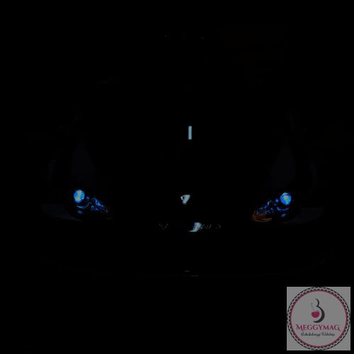 BO Drift e. autó hátsó spoiler szárnnyal piros