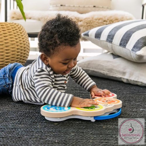 BABY EINSTEIN Fa játék Magic Touch Dob 6hó+