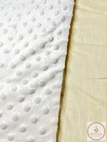 Kétoldalú babatakaró 70×90 cm | Bézs pamutvászon, krém minky, antiallergén töltettel