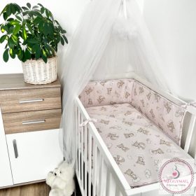   Bbaby 3 részes babaágynemű – Szivárványos maci rózsaszín egyenes fejvédővel KÉSZLETEN A BOLTBAN! 