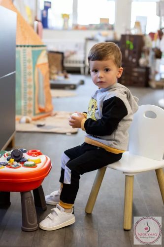 2 részes kisfiú szabadidő szett Oroszlánkirály mintával, 86-os