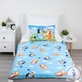 Bluey Happy Family gyerek, ovis ágyneműhuzat 100×135cm, 40×60 cm