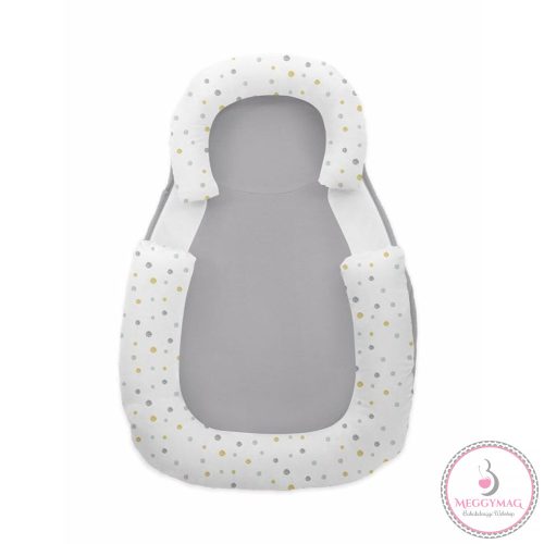 Kikkaboo babapozicionáló memóriahabos hypoallergén legurulás gátlós 60x40x8cm Szürke pöttyök