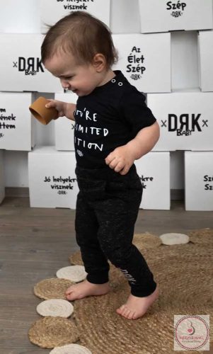 DRK "You're a limited edition" mintával nyomott rövid ujjú baba body