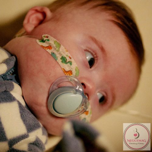 Tommee Tippee játszócumi CTN Night 2 db 0-6 hó pasztell, UTOLSÓ DARAB! Rózsaszín!