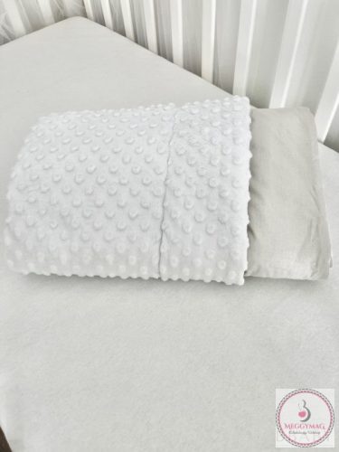 Kétoldalú babatakaró 70×90 cm | Szürke pamutvászon, fehér minky, antiallergén töltettel