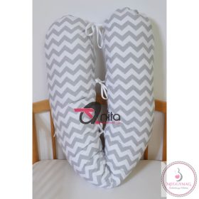 Pille Szoptatós párna – Szürke cikkcakk