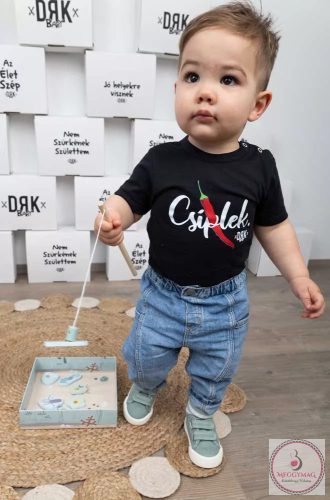 DRK "Csíplek" mintával nyomott rövid ujjú baba body