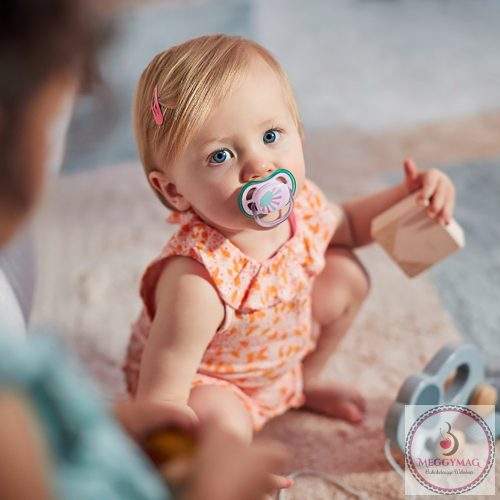 Philips AVENT játszócumi Ultra Air 0-6hó napocska 1db