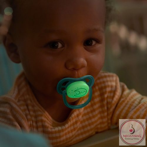 Philips AVENT játszócumi Ultra Air éjszakai 6-18hó fiús 2db