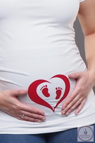 Kismama póló Szívecske mintával Baba talpak L